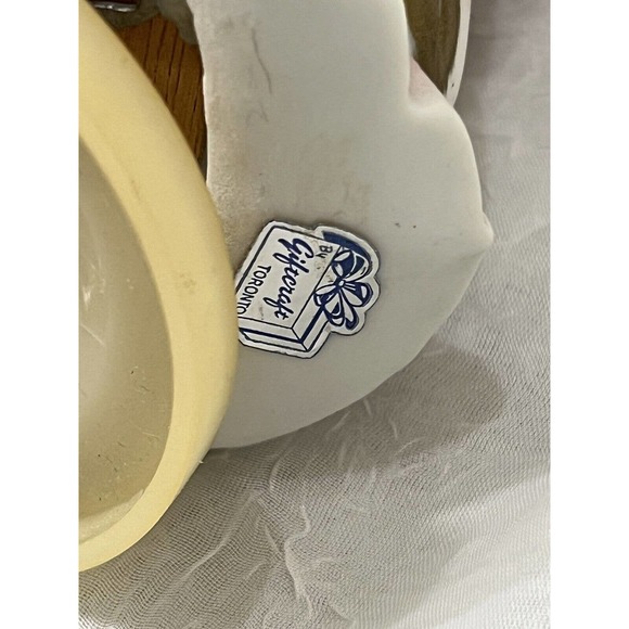 Vintage Giftcraft Ceramic Working Music Box Figurine, Purple/Pink Dress - Picture 13 of 13